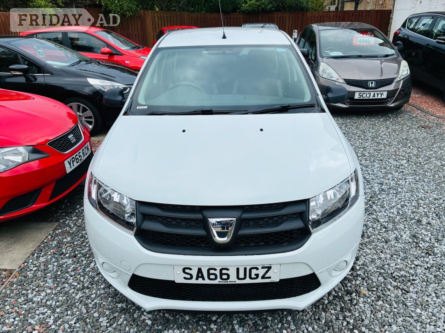 [ berth ]Dacia Sandero