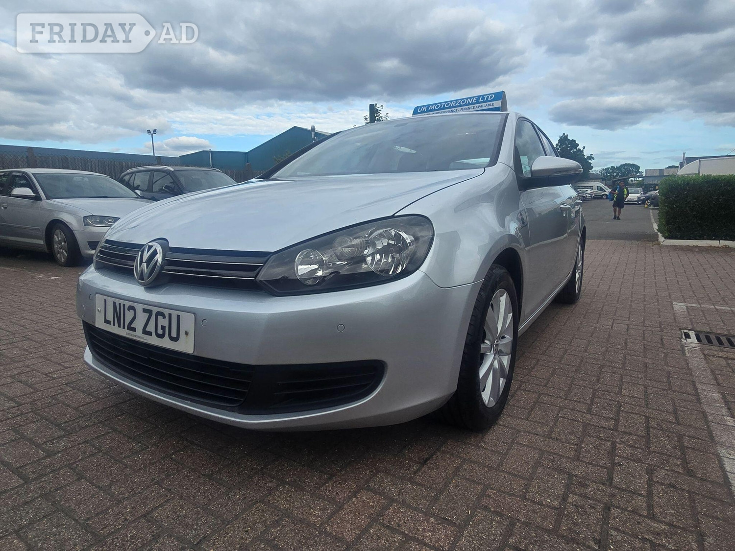 [ berth ]Volkswagen Golf