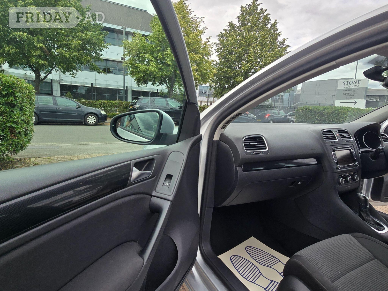 Volkswagen Golf 2012 - Cars
