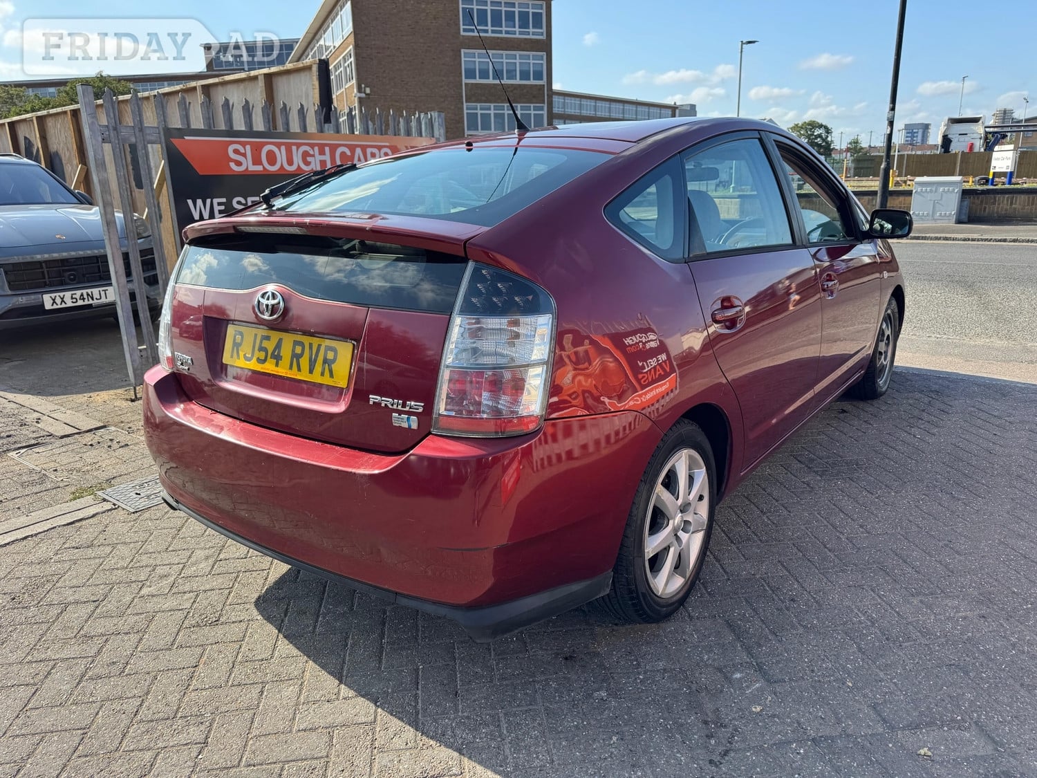 Toyota Prius 2004 - Cars in Slough