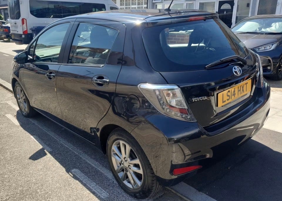 Toyota Yaris 2014 - Cars in St. Albans