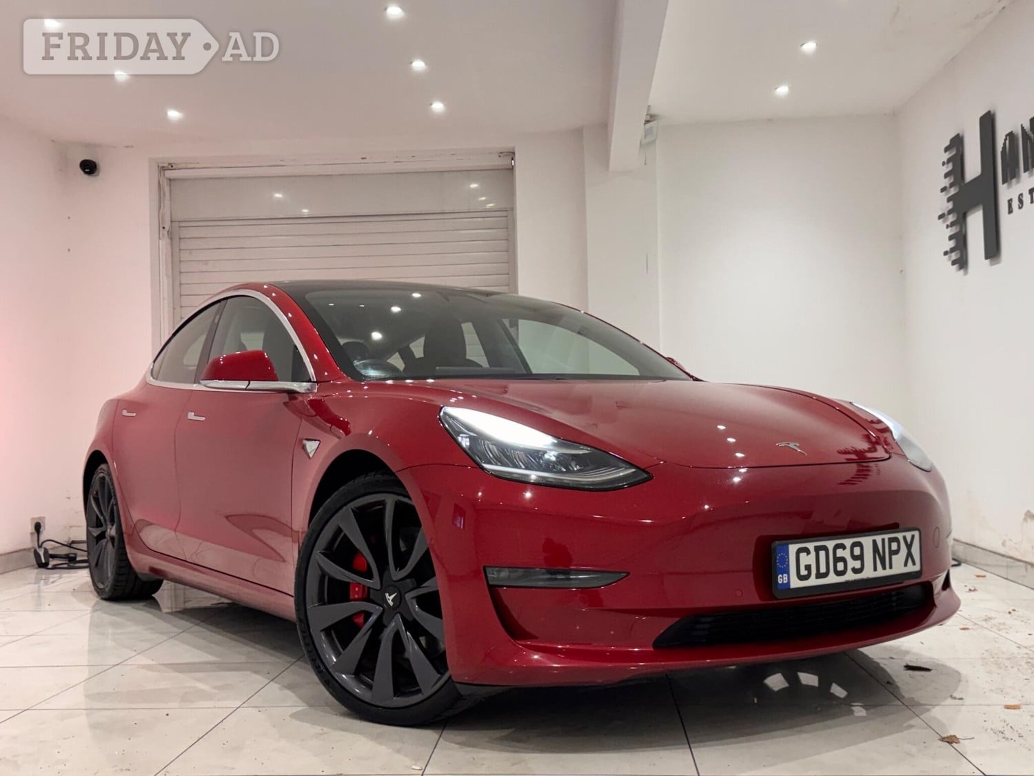 Tesla Model 3 2019 in Hounslow