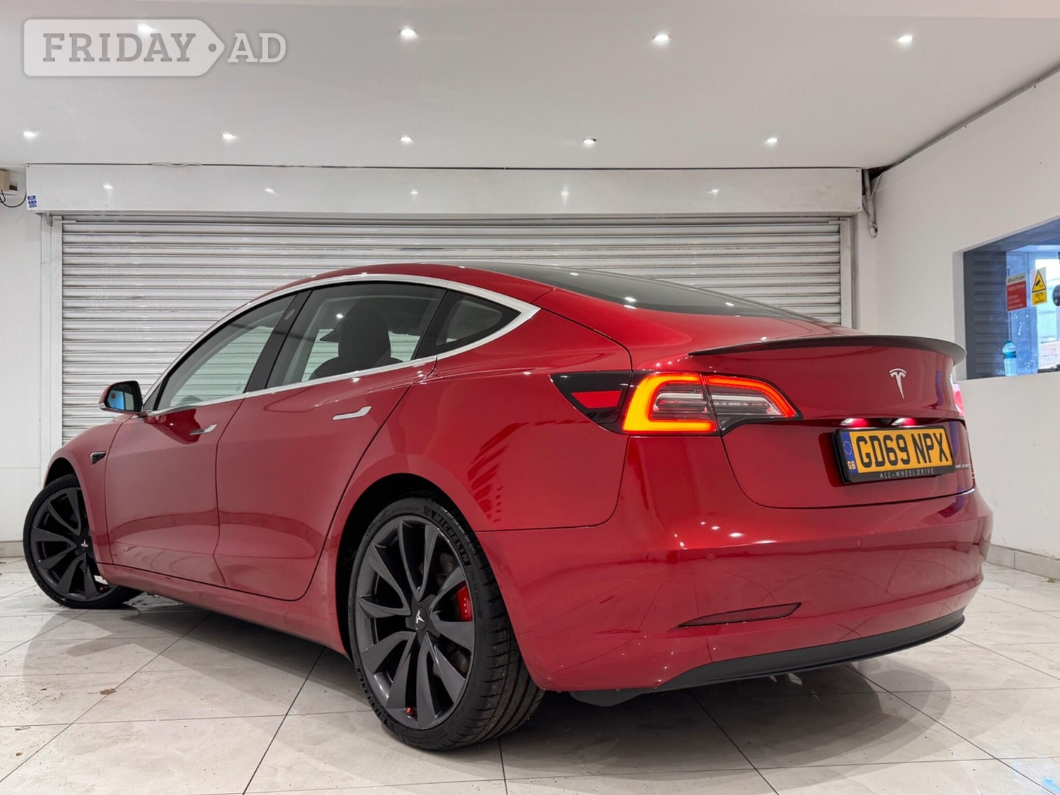 Tesla Model 3 2019 - Cars