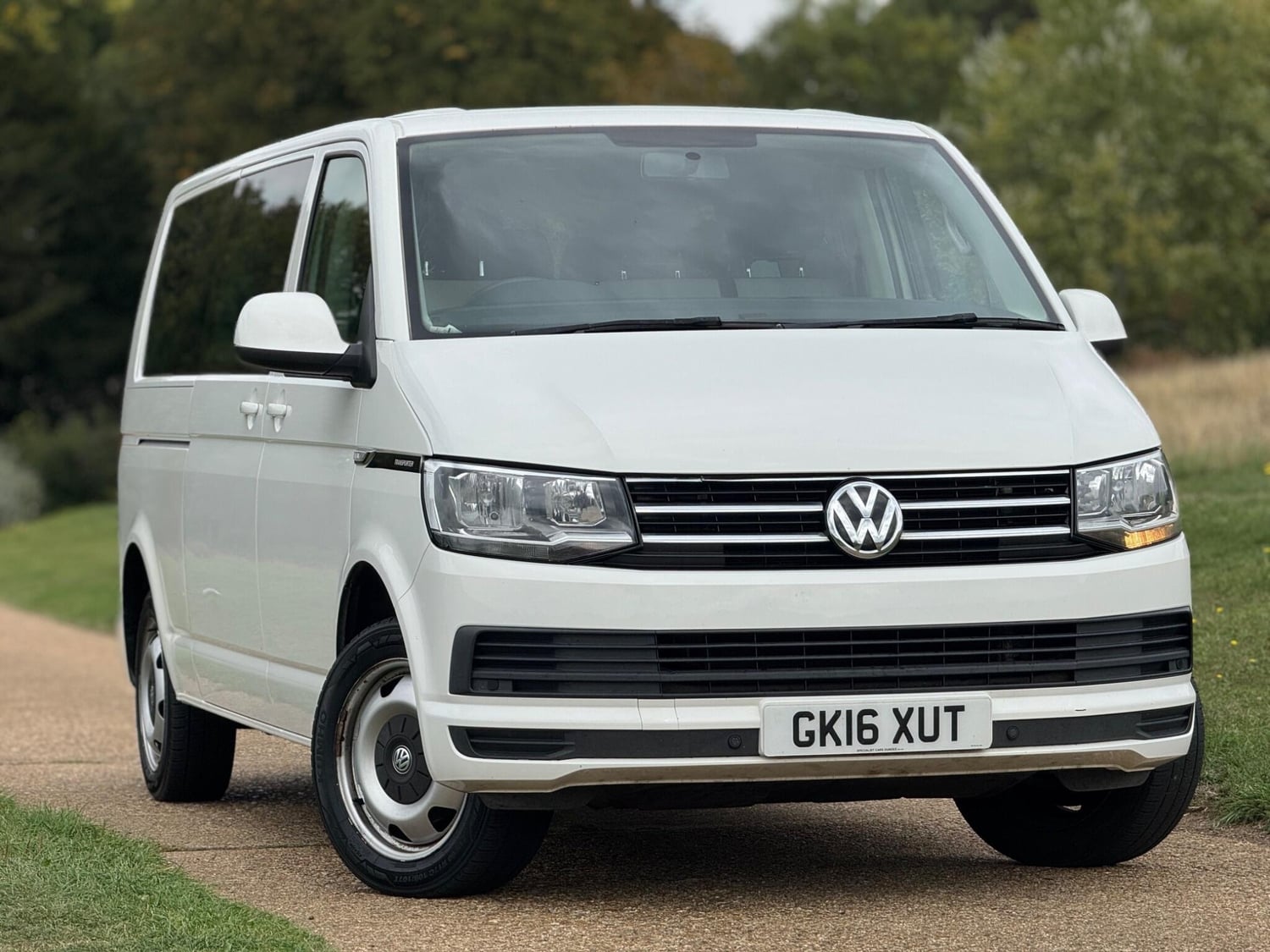 Volkswagen Transporter Shuttle 2016 - Vans & Commercial Vehicles