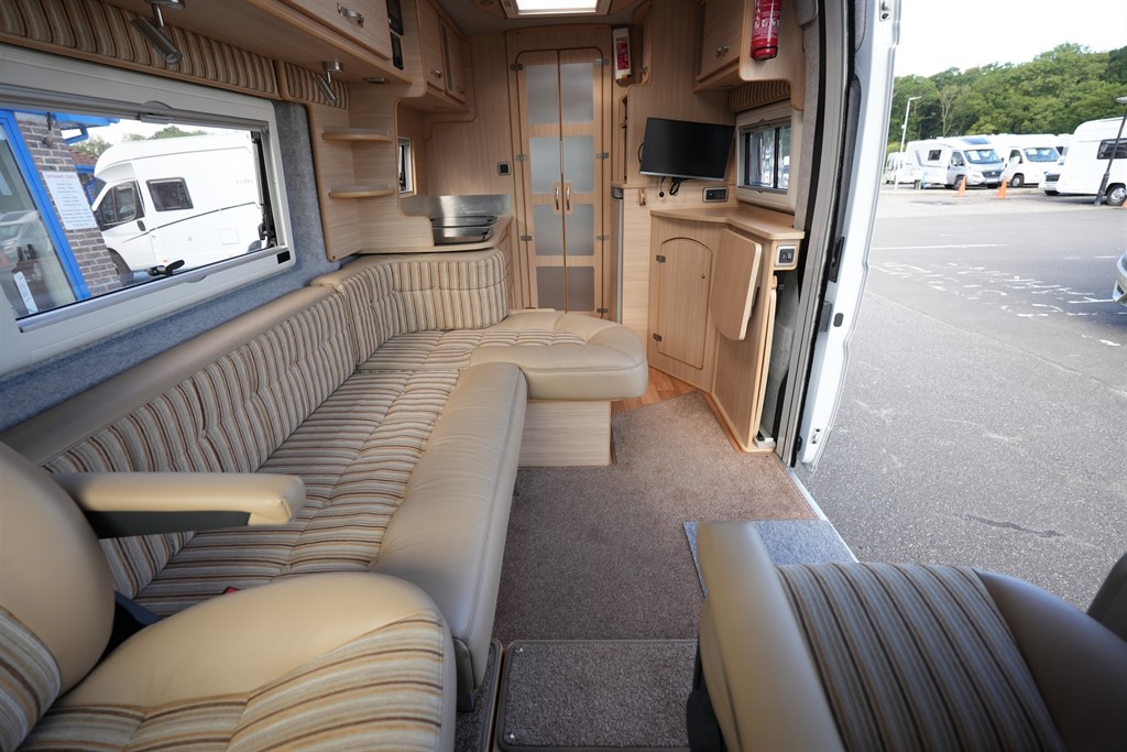 IH Motorhomes 600 FL FIAT 5.99 METRES IN LENGTH 2 BERTH 2 TRAVEL SEATS Haywards Heath