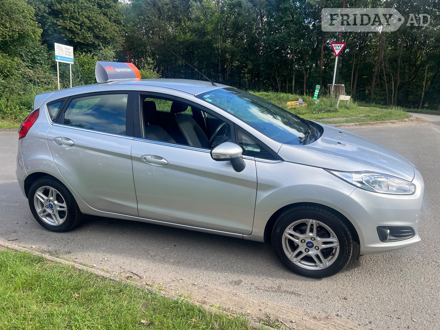 Ford Fiesta 2013 - Cars in Horley
