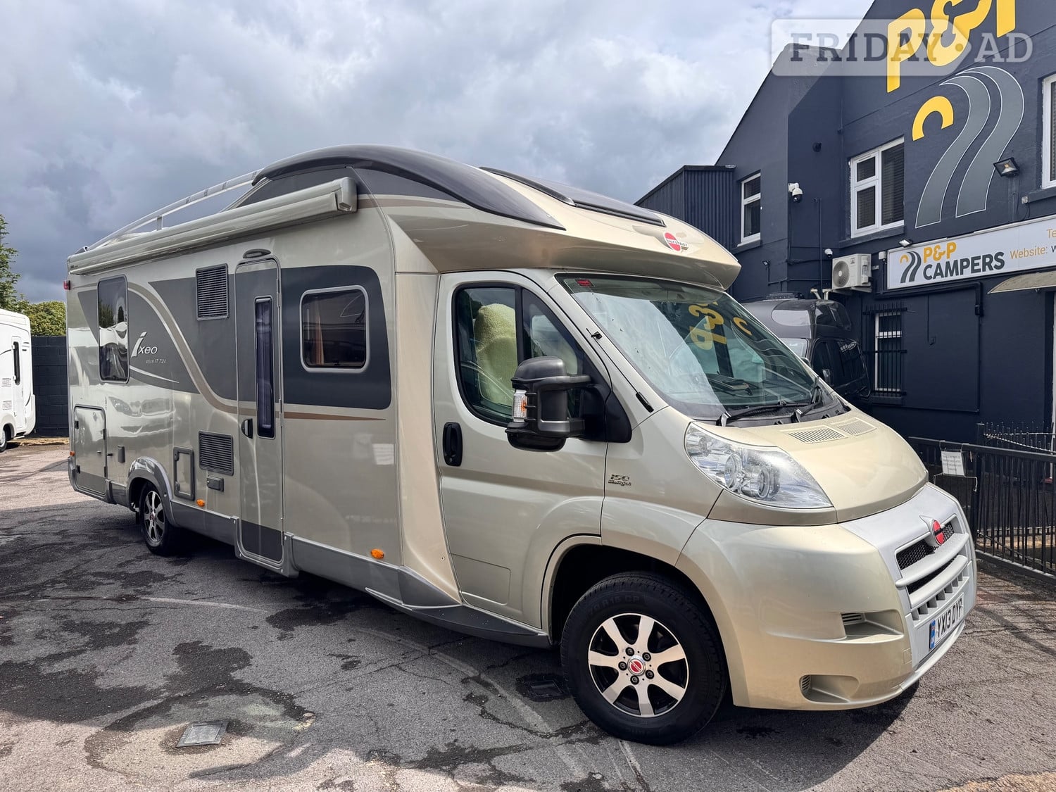 [ berth ]Burstner Ixeo Plus IT724