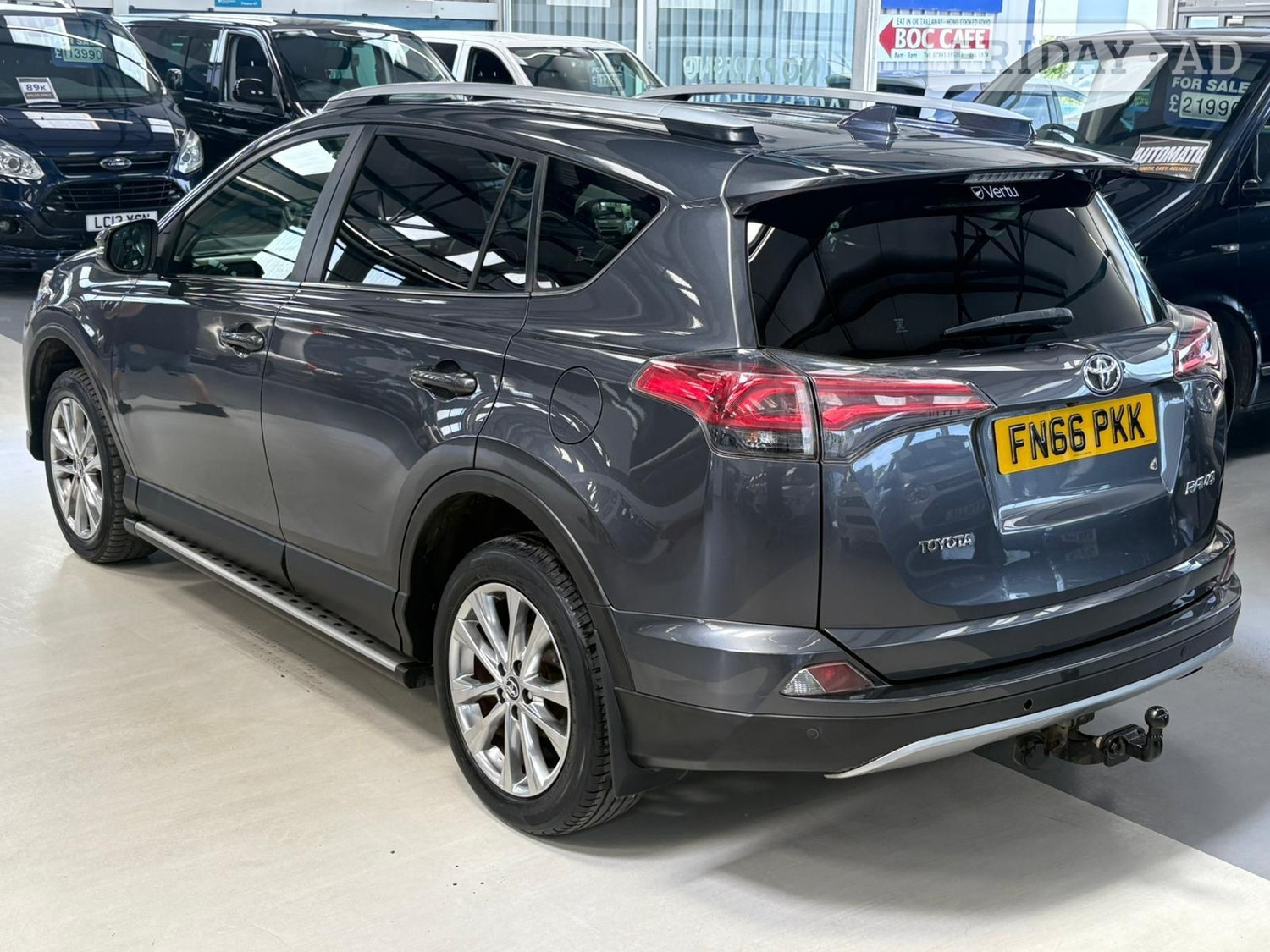 Toyota RAV4 2016 - Cars in Bolton