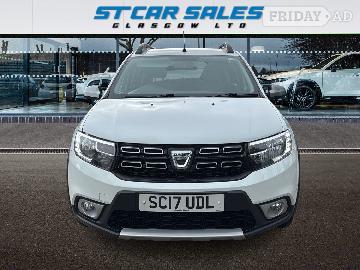 [ berth ]Dacia Sandero Stepway