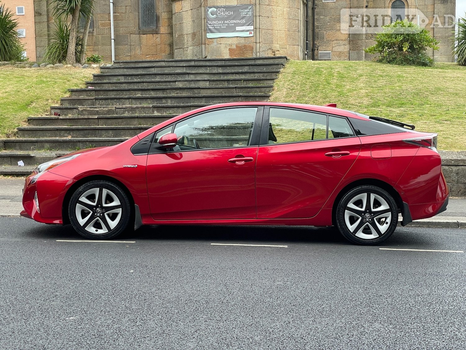 Toyota Prius 2016 - Cars
