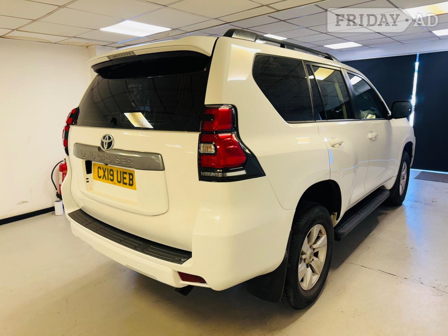 Toyota Land Cruiser 2019 - Cars in Stroud
