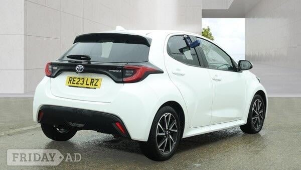 Toyota Yaris 2023 - Cars in Slough