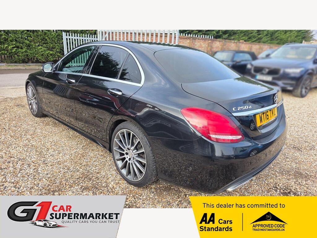 Mercedes-Benz C Class 2016 - Cars in Leighton Buzzard