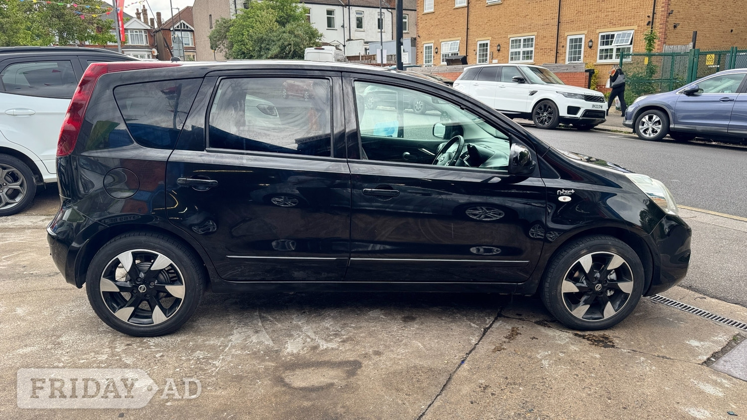 Nissan Note 2012 - Cars