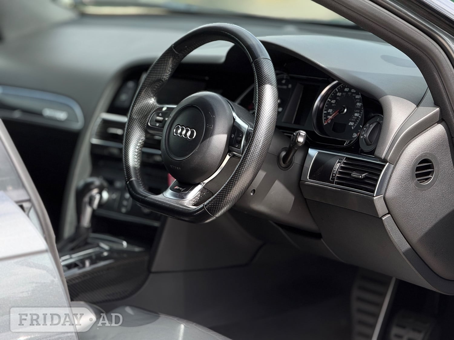 Audi RS6 Avant 2009 - Cars in Blackburn