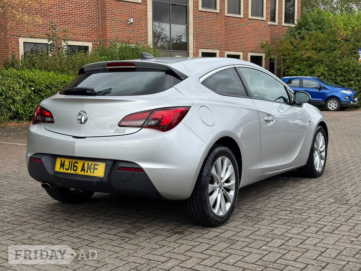 Vauxhall Astra 2016 - Cars in Hillingdon