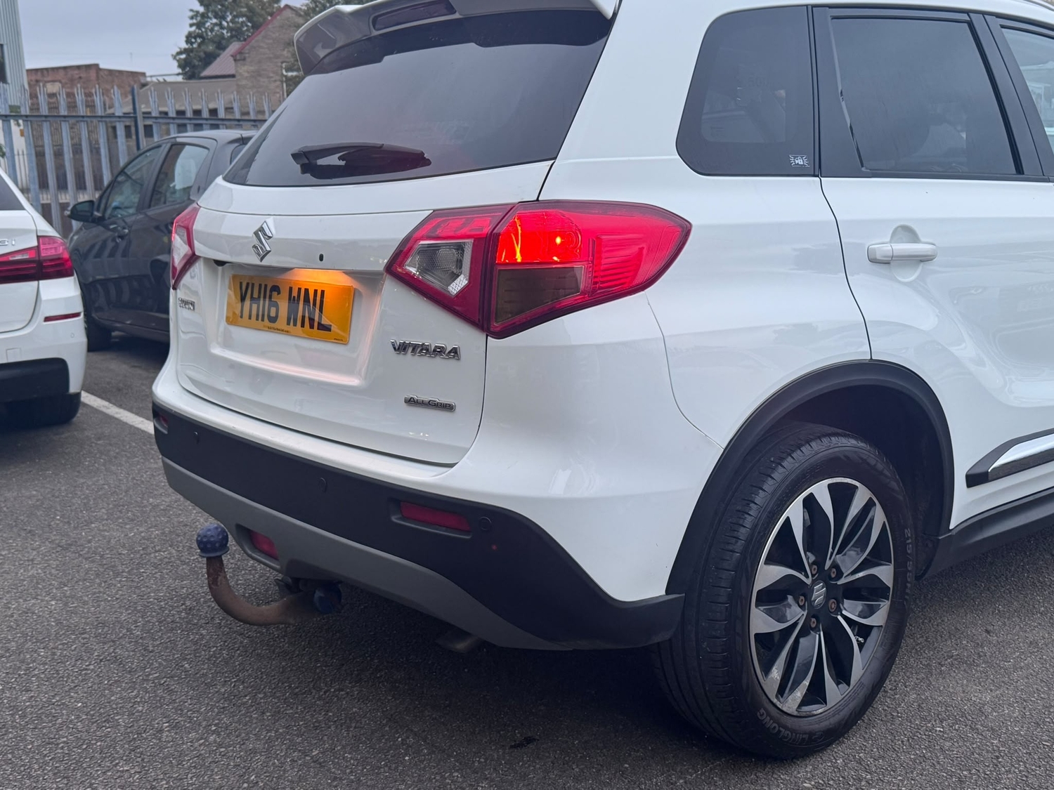 Suzuki Vitara 2016 - Cars in Bradford