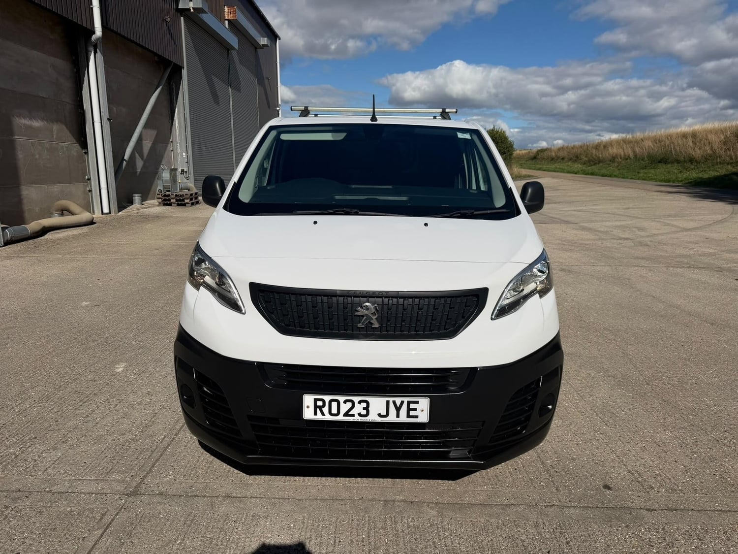 Peugeot Expert 2023 - Vans & Commercial Vehicles in Newbury
