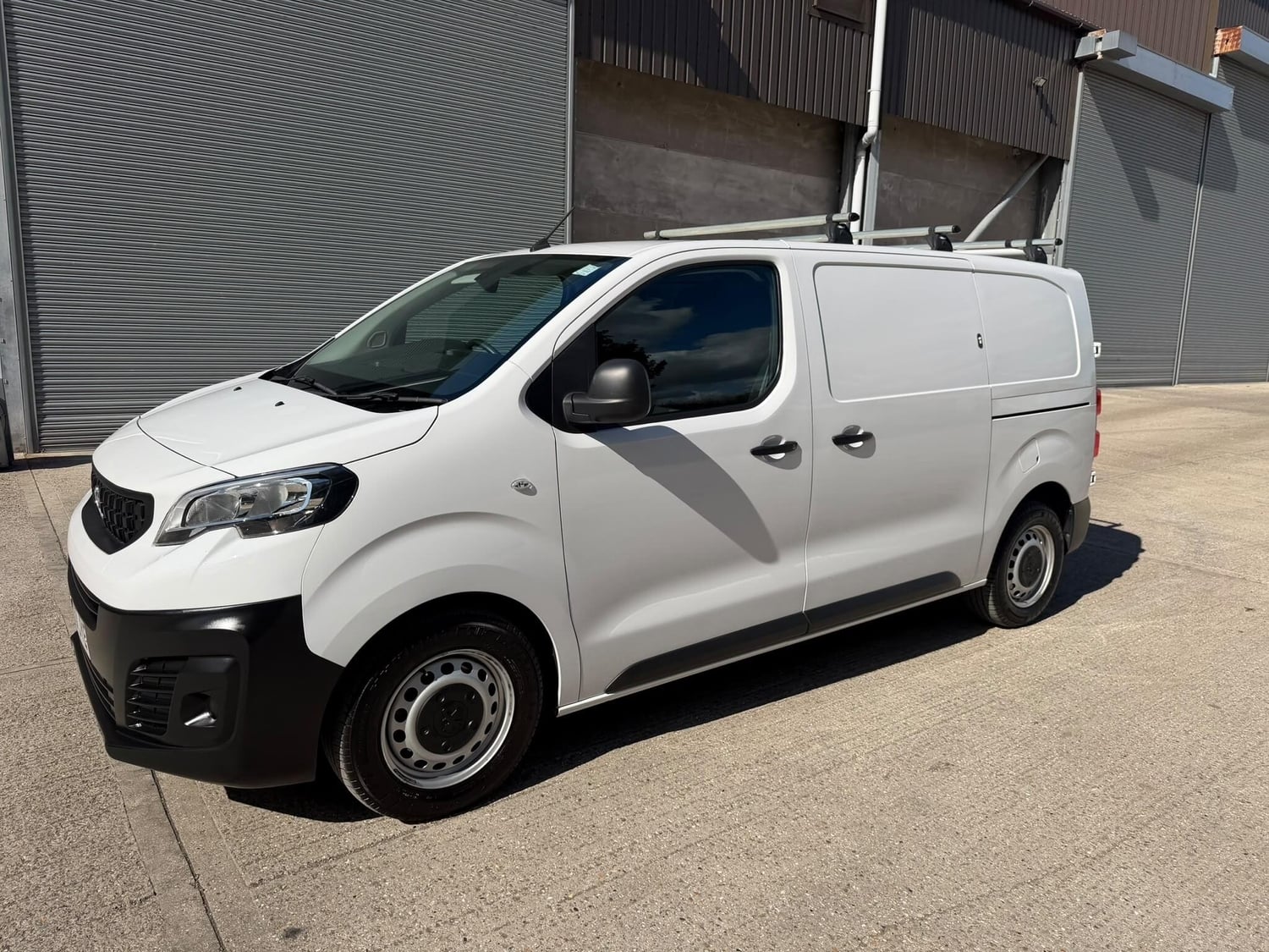 Peugeot Expert 2023 - Vans & Commercial Vehicles