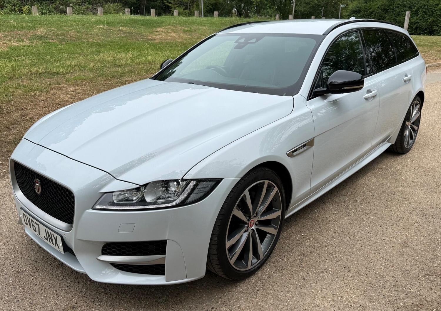 [ berth ]Jaguar XF