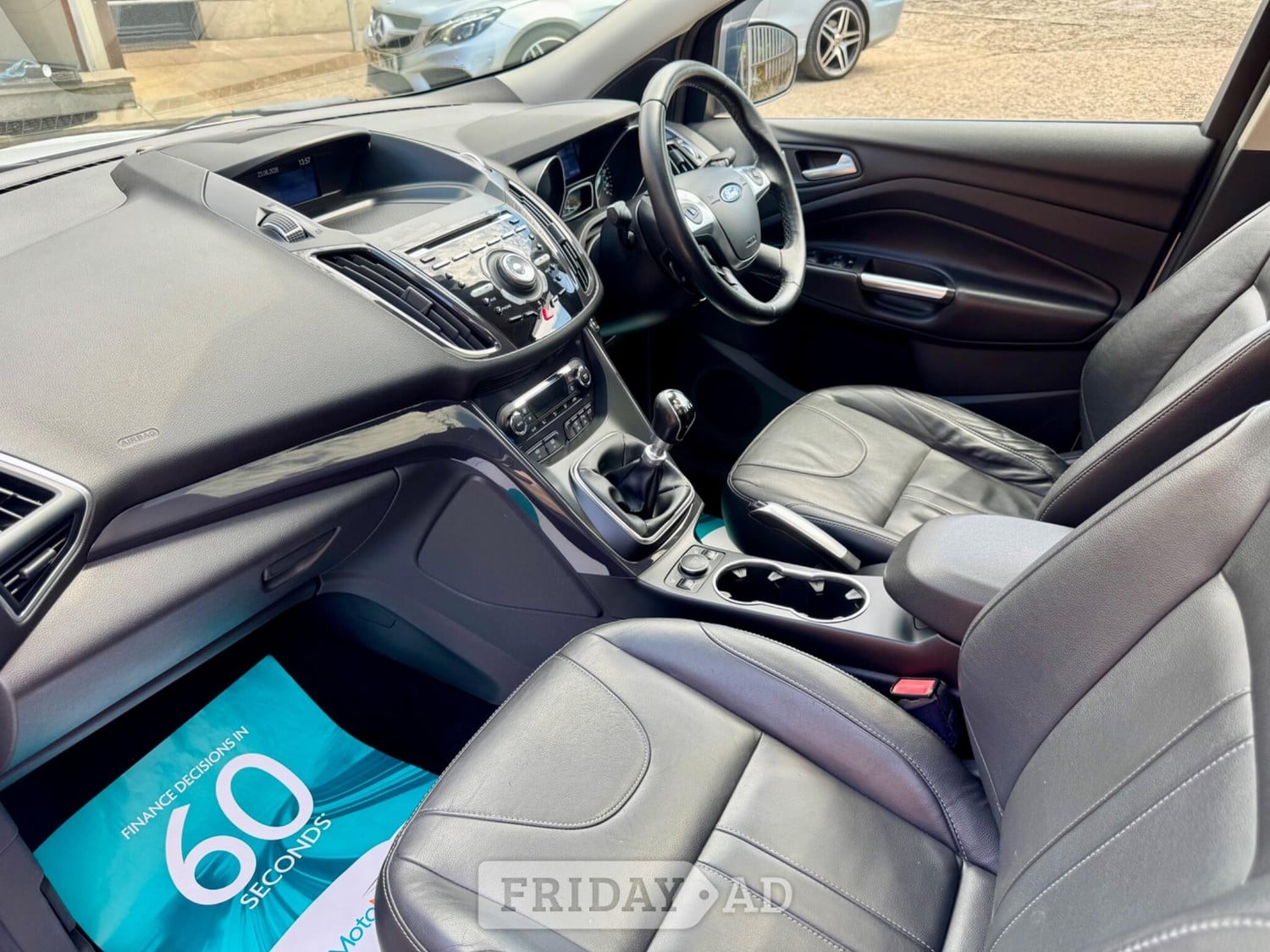 [ berth ]Ford Kuga