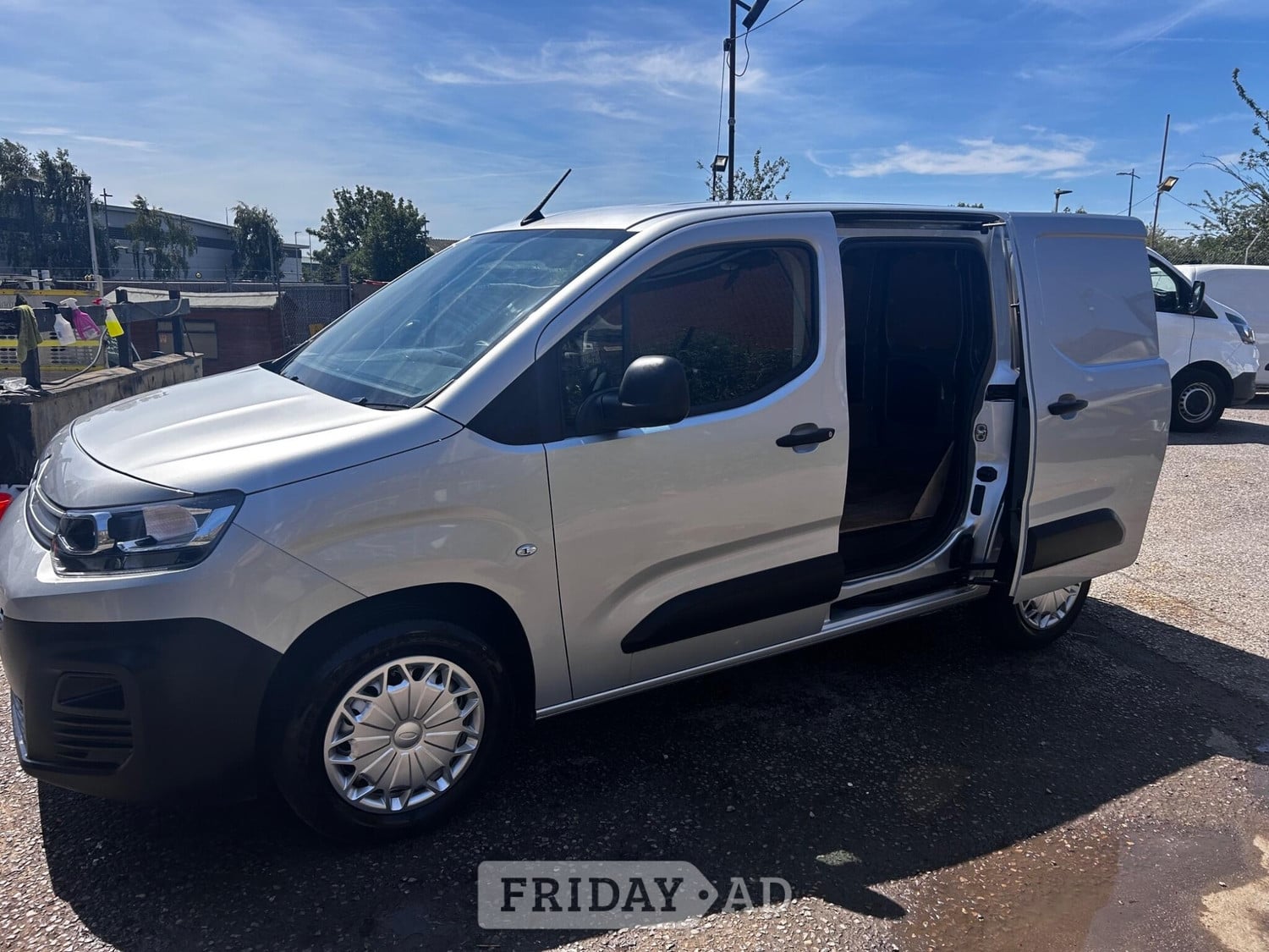 [ berth ]Citroen Berlingo