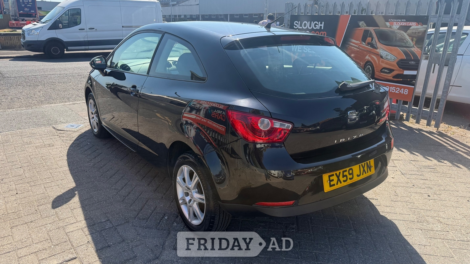[ berth ]SEAT Ibiza