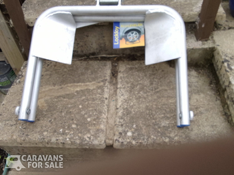 Locklow caravan leveller 