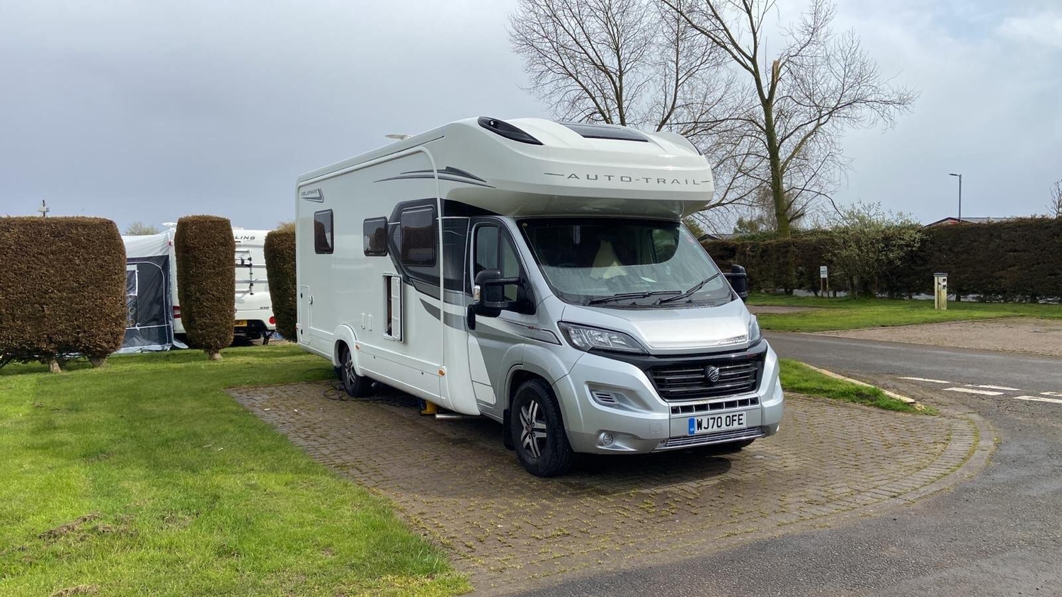 [4 berth ]Auto-Trail Frontier Delaware