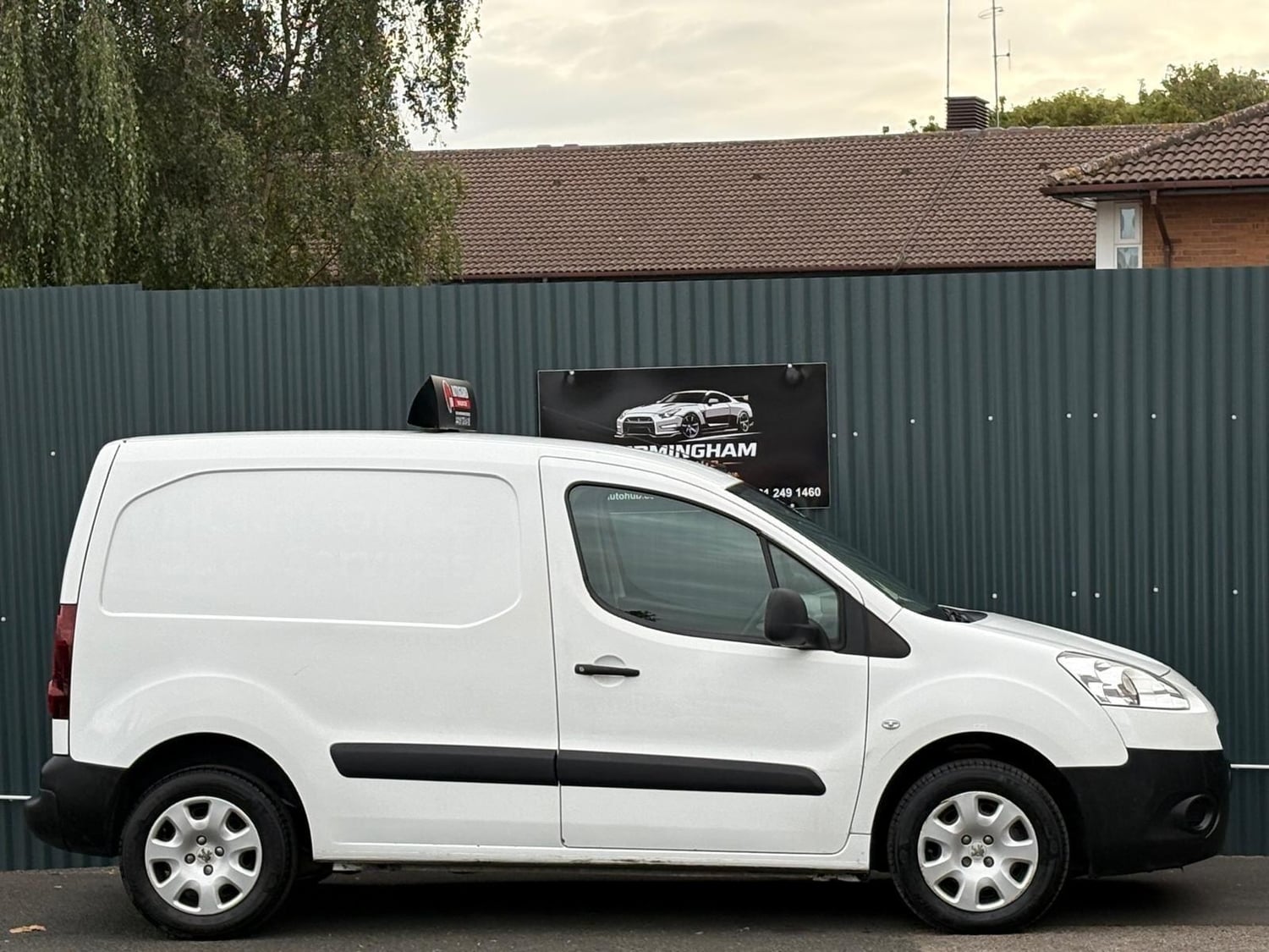 Peugeot Partner 2015 - Vans & Commercial Vehicles