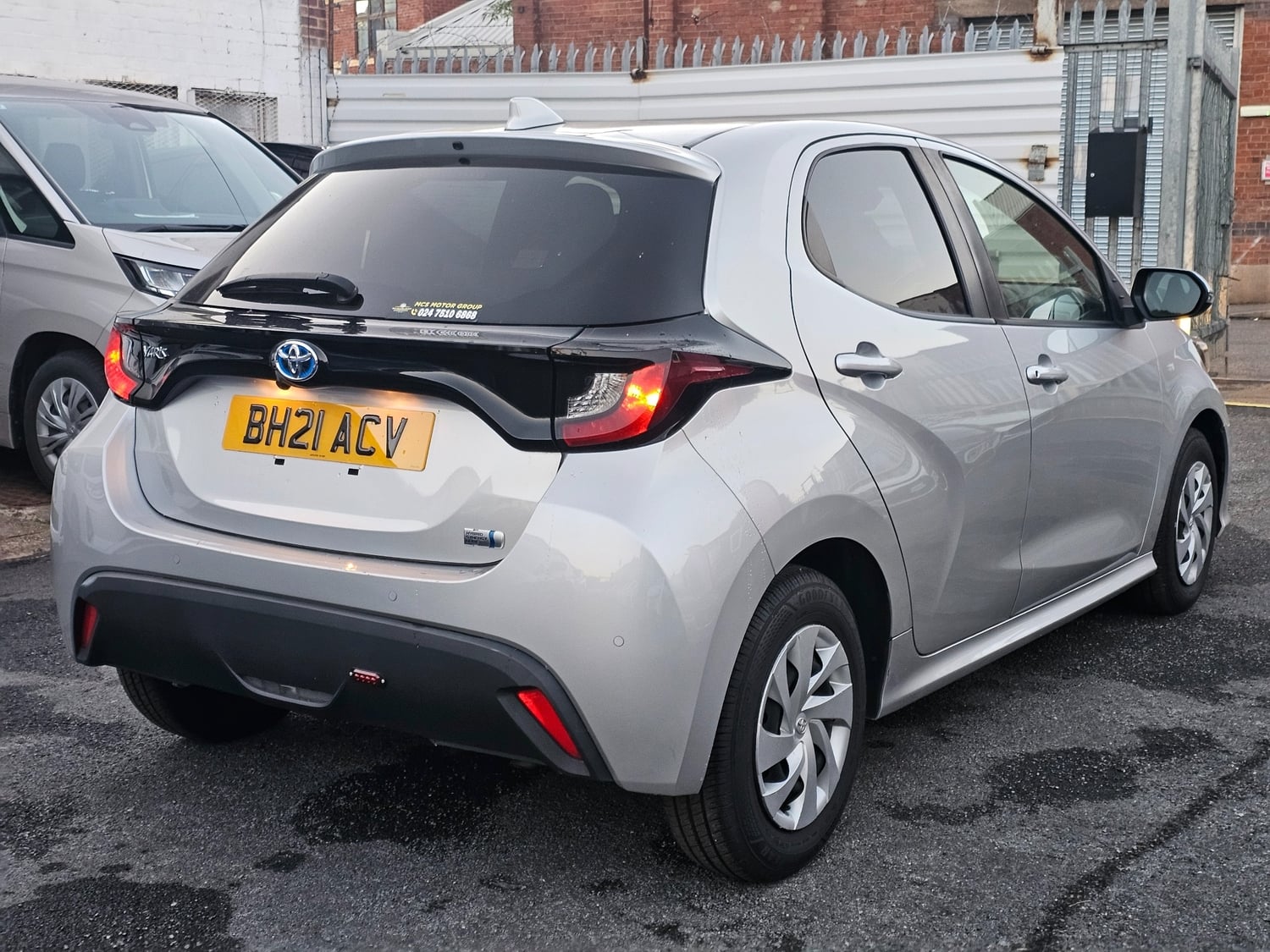 Toyota Yaris 2021 - Cars