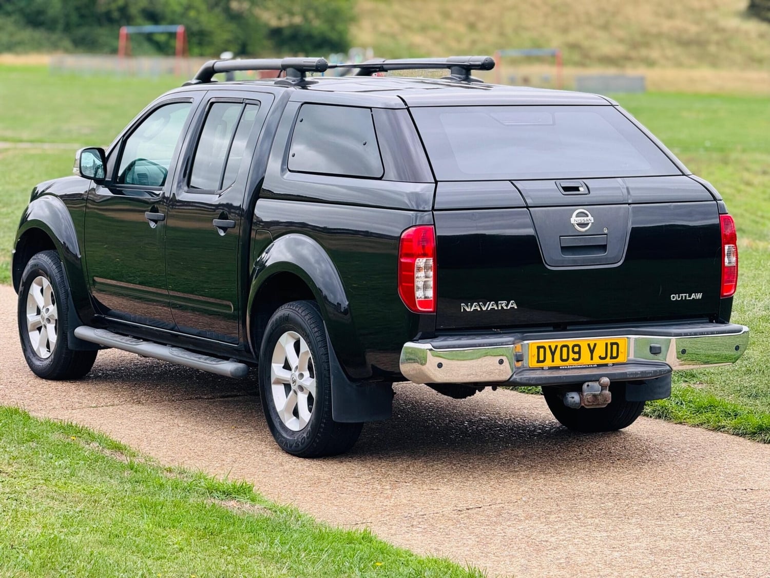 Nissan Navara 2009 - Vans & Commercial Vehicles
