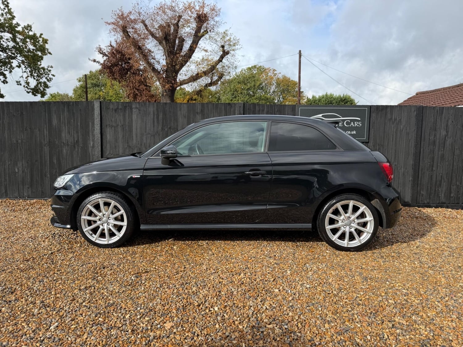 [ berth ]Audi A1