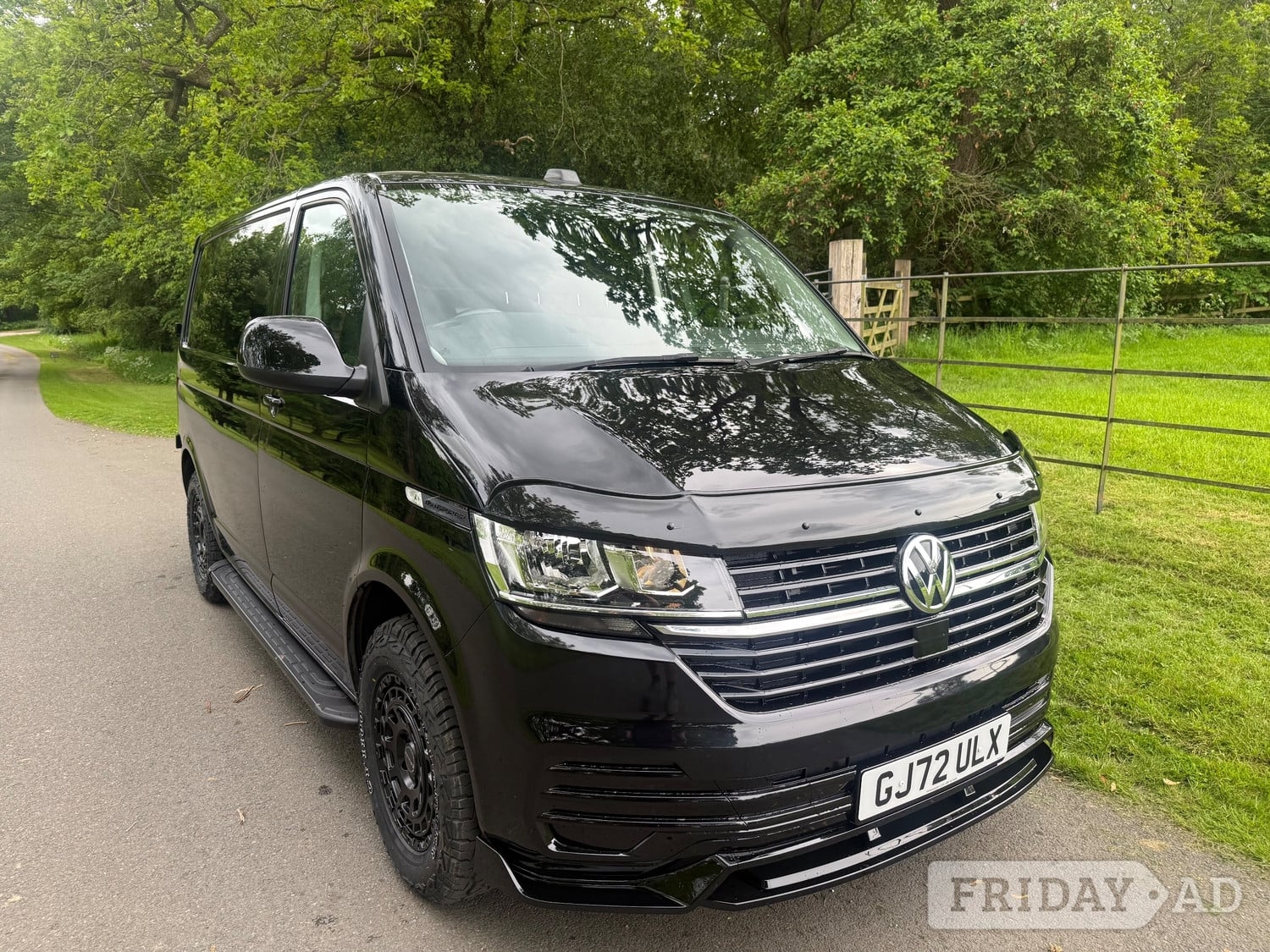 Volkswagen Transporter 2022 in Sheffield