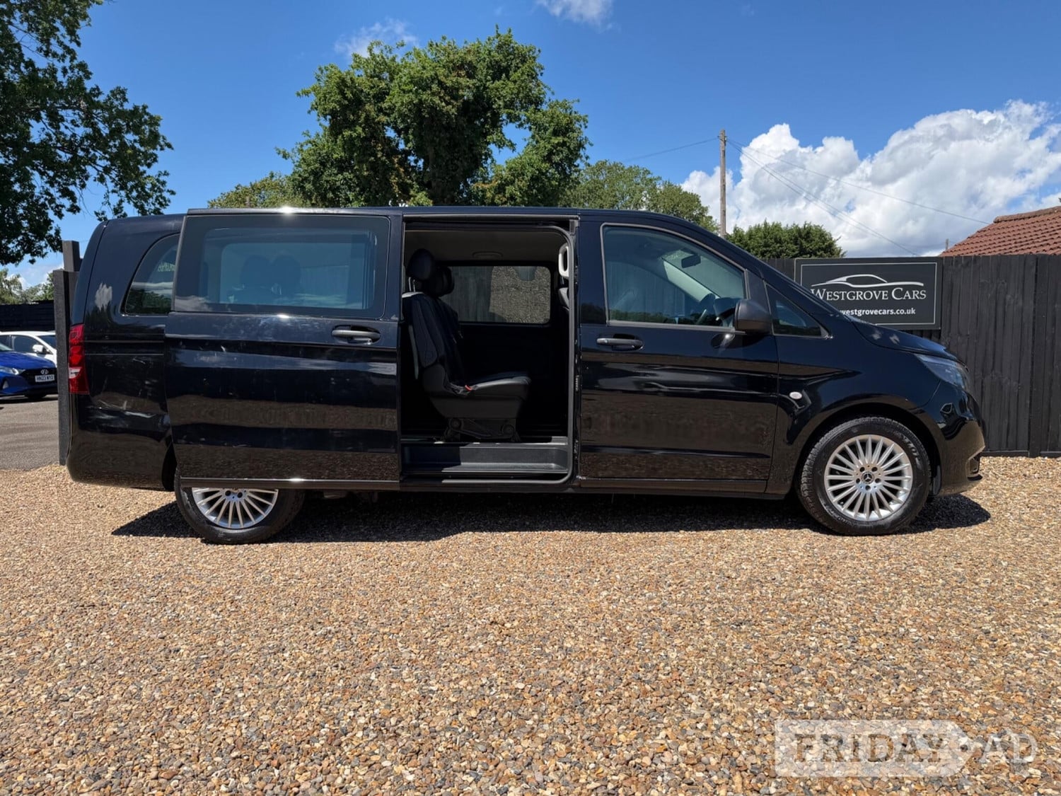 [ berth ]Mercedes-Benz Vito