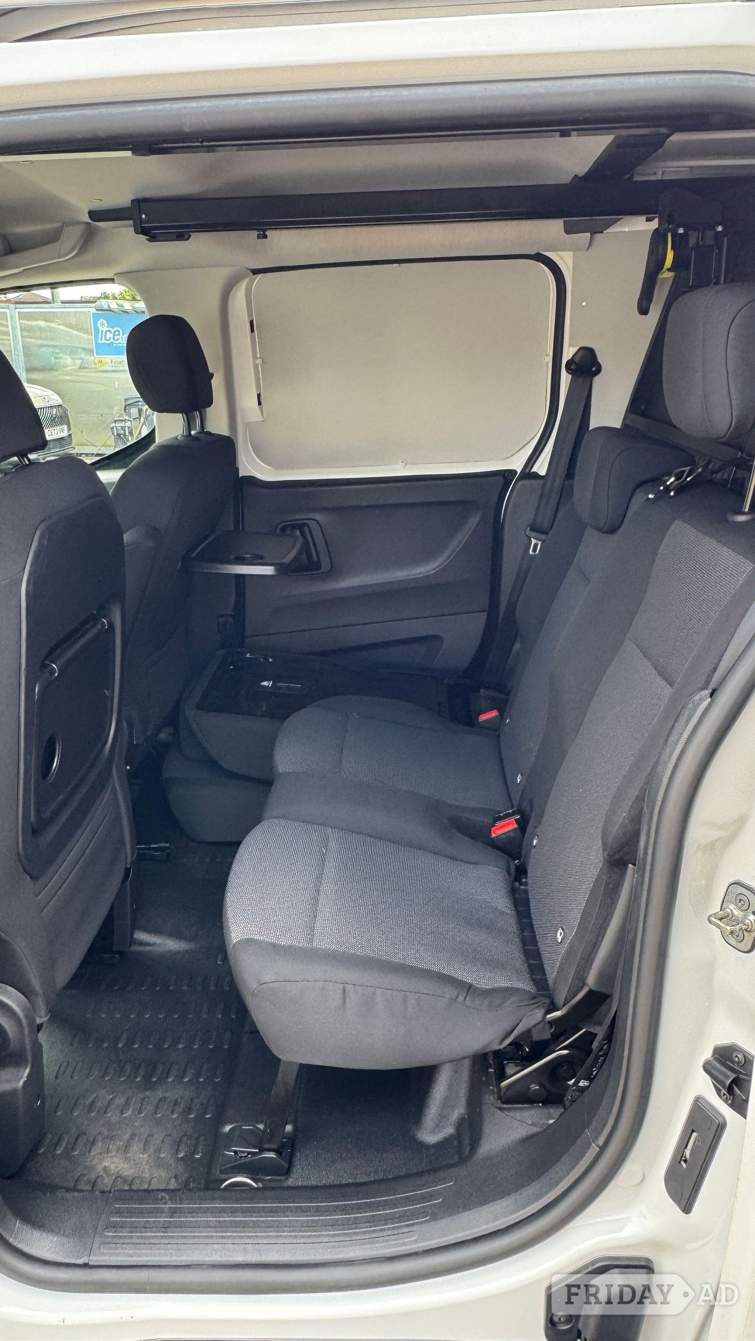 [ berth ]Vauxhall Combo