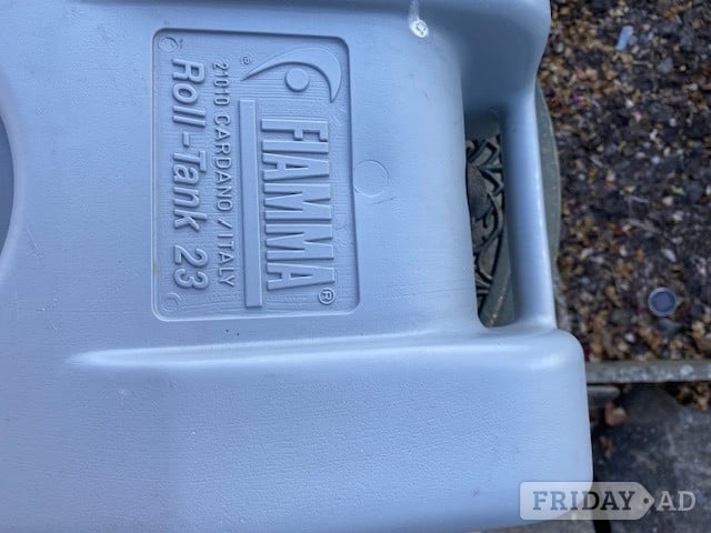 Berkeley Fiamma 23 Litre Waste Roll Tank