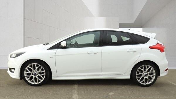 Ford Focus 2017 - Cars