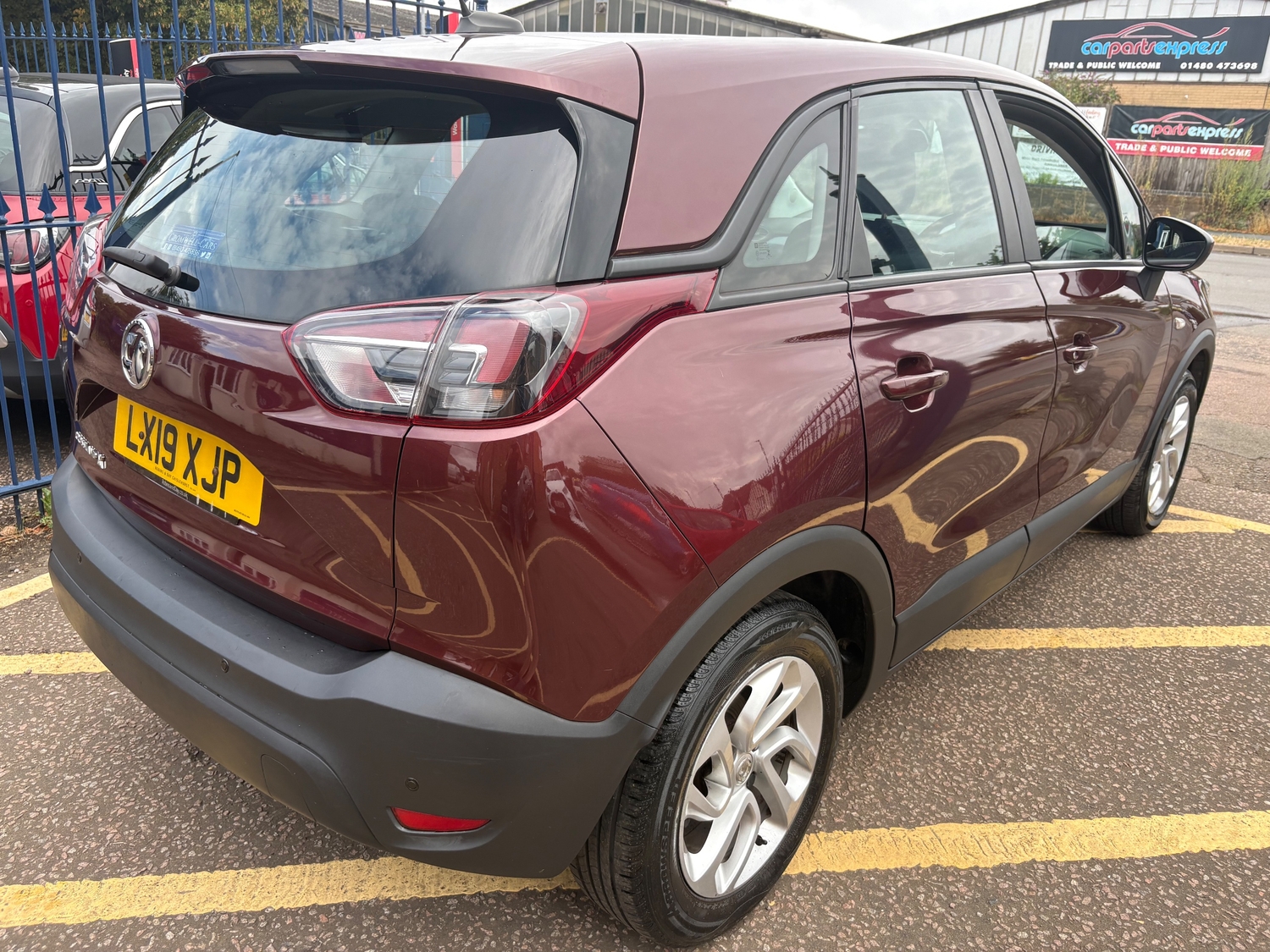 [ berth ]Vauxhall Crossland X