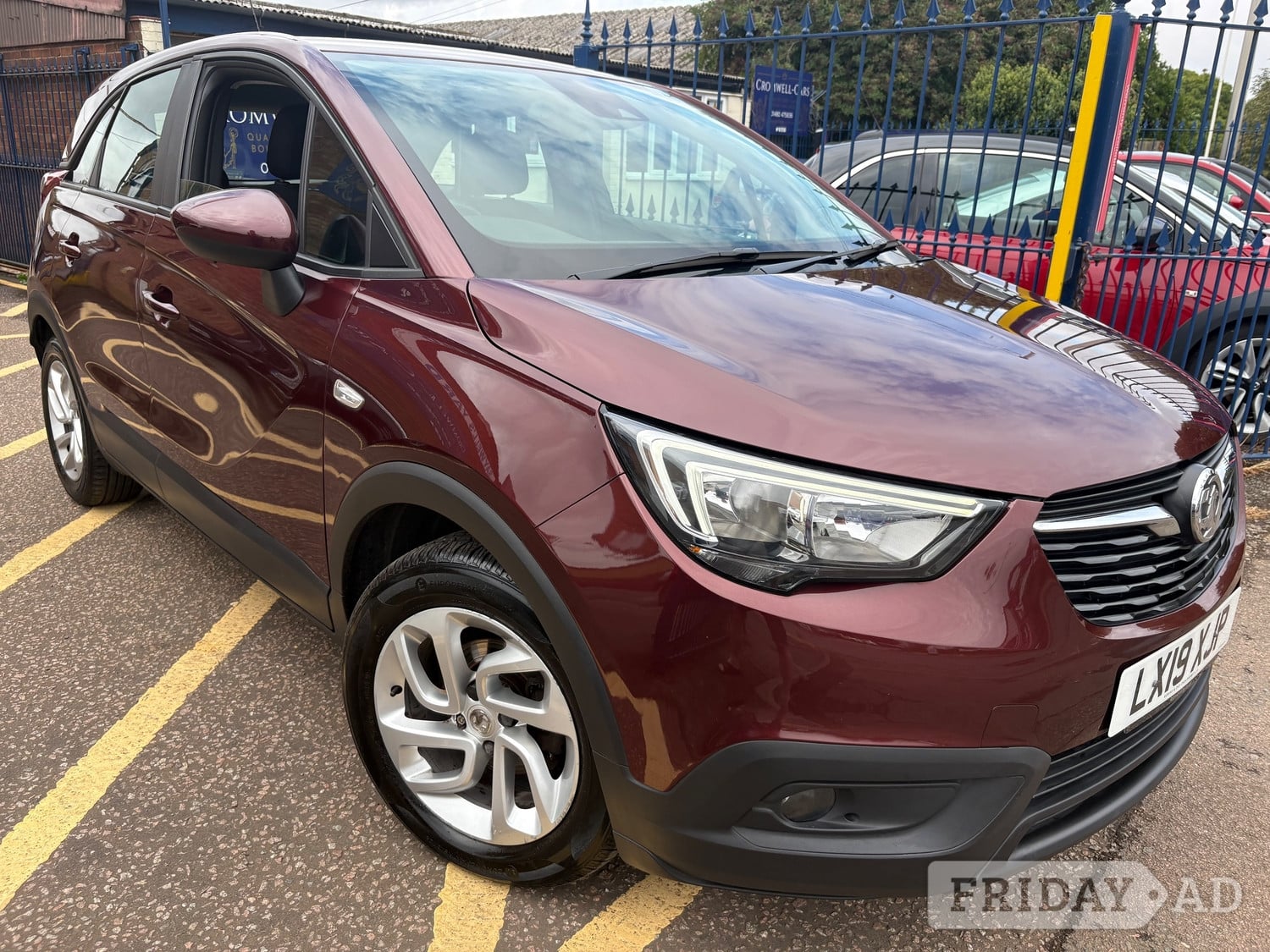 Vauxhall Crossland X 2019 in St. Neots