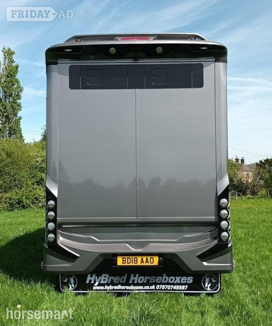 Hybred Horseboxes 72c Iveco Horsebox - Trailers & Horseboxes