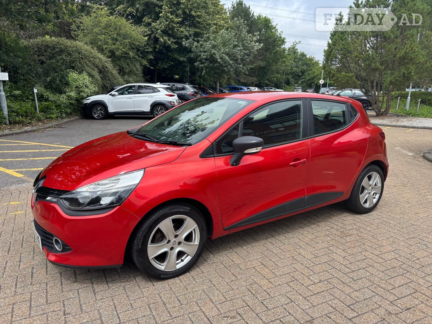 [ berth ]Renault Clio