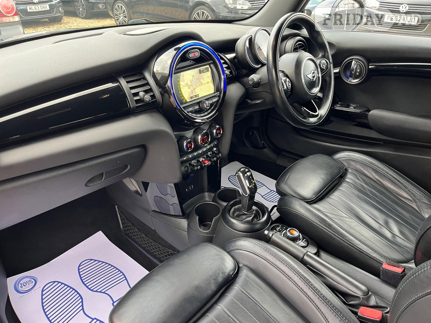 Mini Hatch 2018 - Cars in Farnham