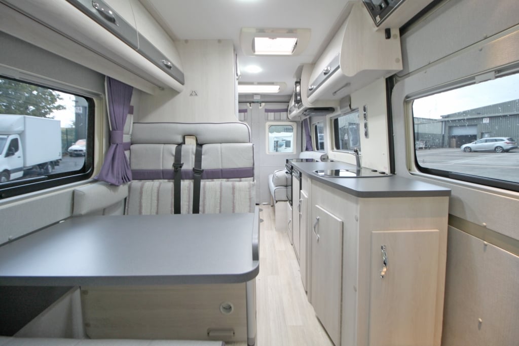 [4 berth ]Auto-Sleepers Fairford