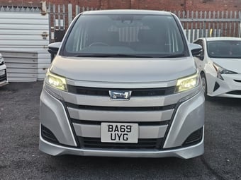 Toyota Noah 2019