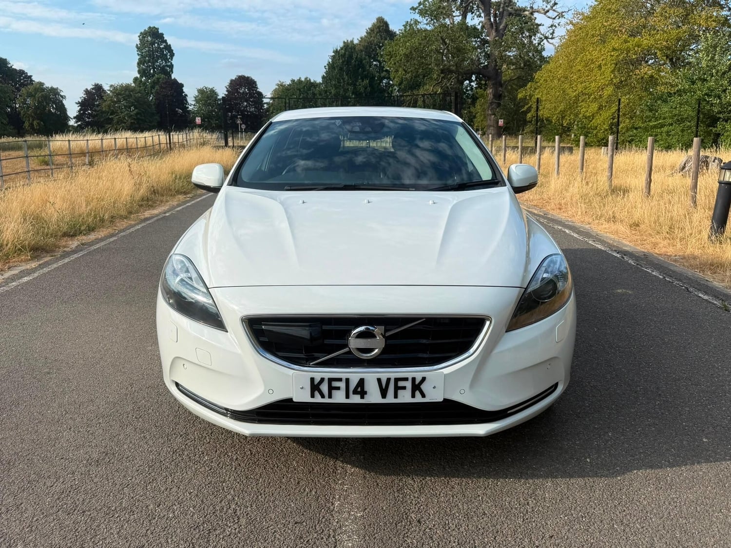 Volvo V40 2026 - Cars in Hayes