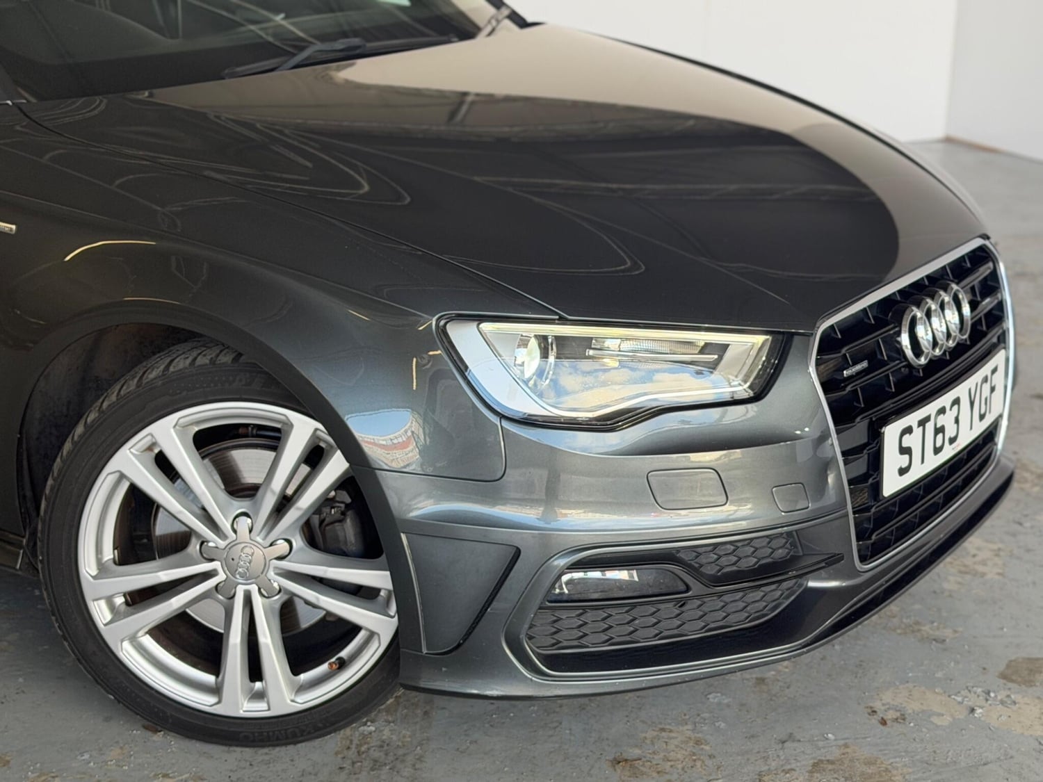 [ berth ]Audi A3