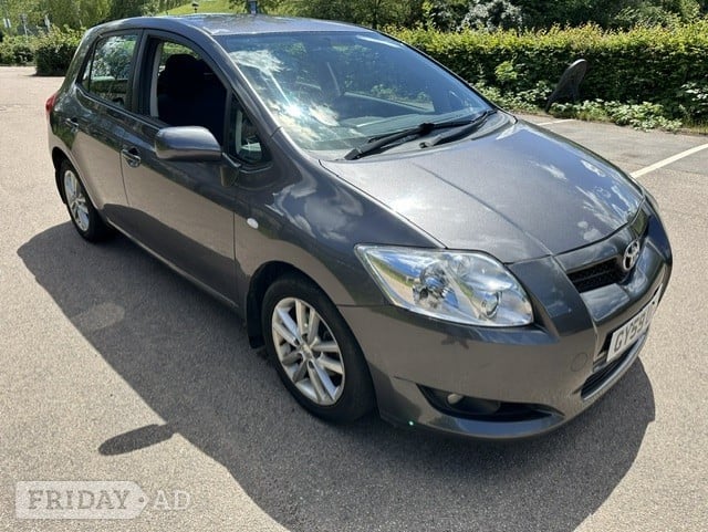 Toyota Auris 2009 in Broxbourne