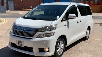 Toyota Vellfire 2014