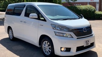 Toyota Vellfire 2014